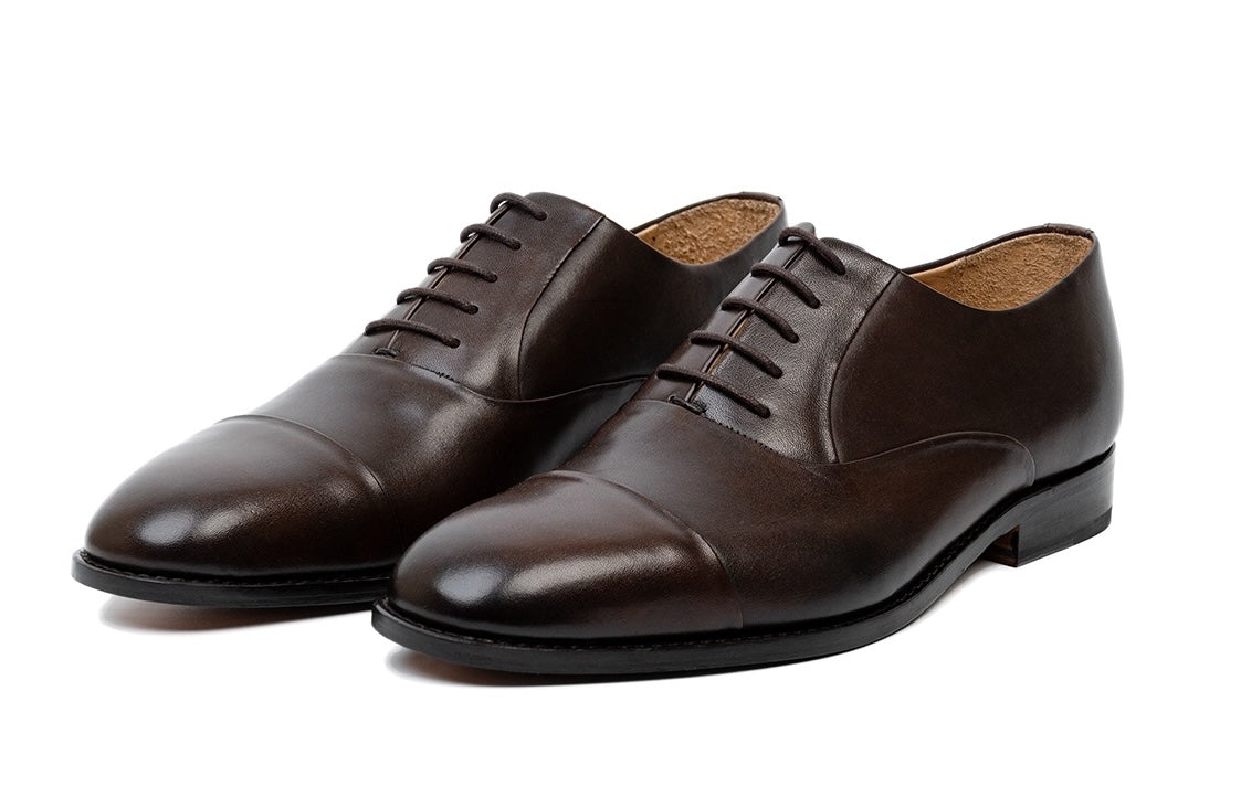 dark brown oxford dress shoes Sale Items - UK 7 / US 8 - US Only Blind Stitch Captoe Slit:Yes which is ideal for Color:Offwhite Black Ball Gown Square