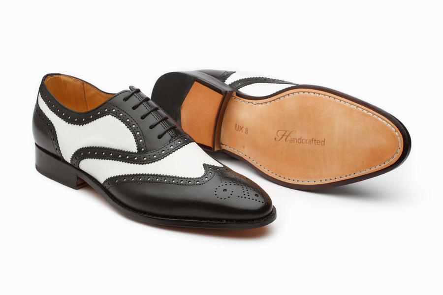 Spectator Oxford Black & White | Two-Tone Wingtip Brogue | 3DM Lifestyle Spectator Oxford Black & White | Two-Tone Wingtip Brogue | 3DM Lifestyle